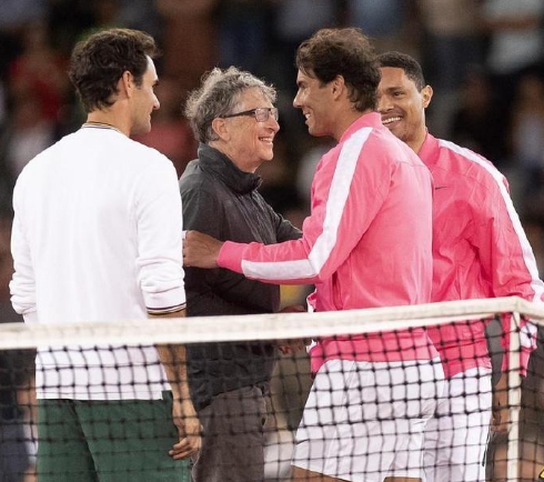 爱游戏娱乐 锐不可当首场状态出色，美国队观众沸腾！，纳达尔重返赛场全场沸腾不已