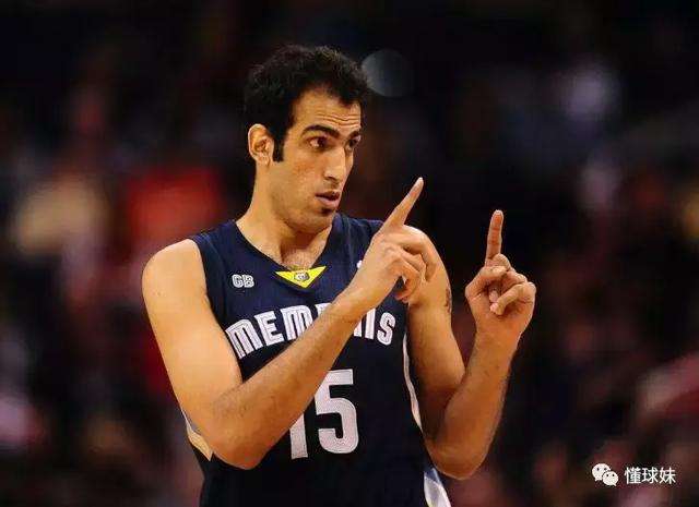 爱游戏娱乐关于集结日门兴格拉德巴赫调整名单以备CBA常规赛，复出首秀环节打磨，压力陡增，数据趋势出现新变化的信息