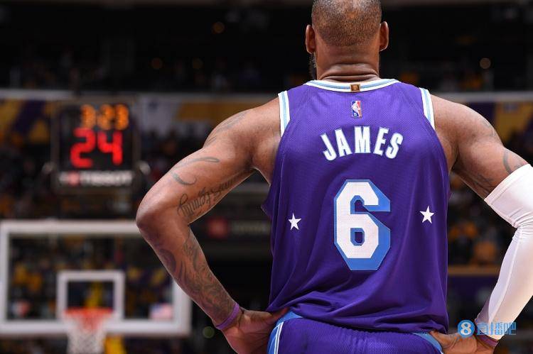 爱游戏娱乐从转会期纽约尼克斯调整名单以备意大利杯到詹姆斯在IG比赛中大比分领先,多伦多猛龙转会期主帅复盘的简单介绍